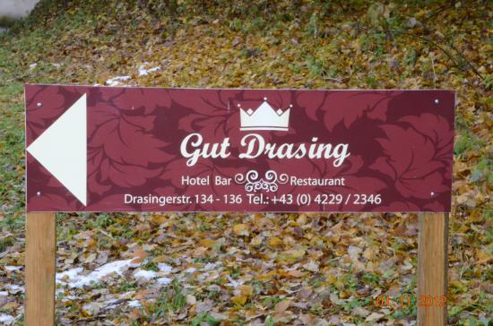 Gut Drasing - Wegweiser